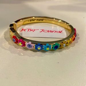 Betsey Johnson Flower bracelet